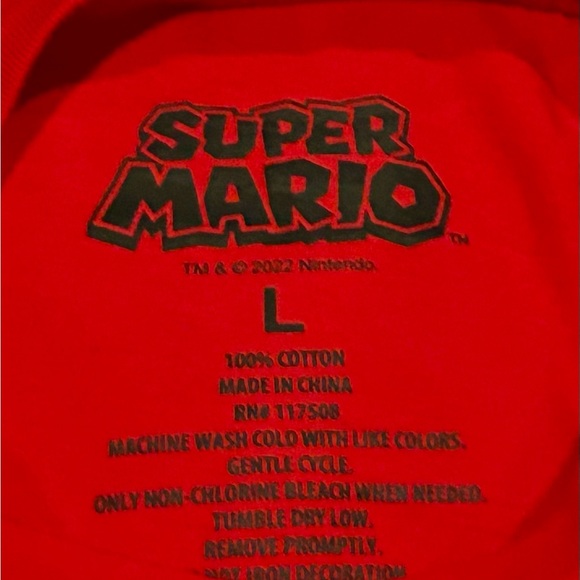 NWOT: Super Mario Red T-shirt Large - Picture 5 of 5